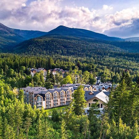 Green Mountain 5* Hotel คาร์ปัตซ์ ภายนอก รูปภาพ The Village at Loon Mountain