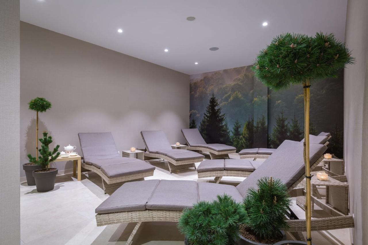 Green Mountain 5* Hotel คาร์ปัตซ์ ภายนอก รูปภาพ A relaxation room