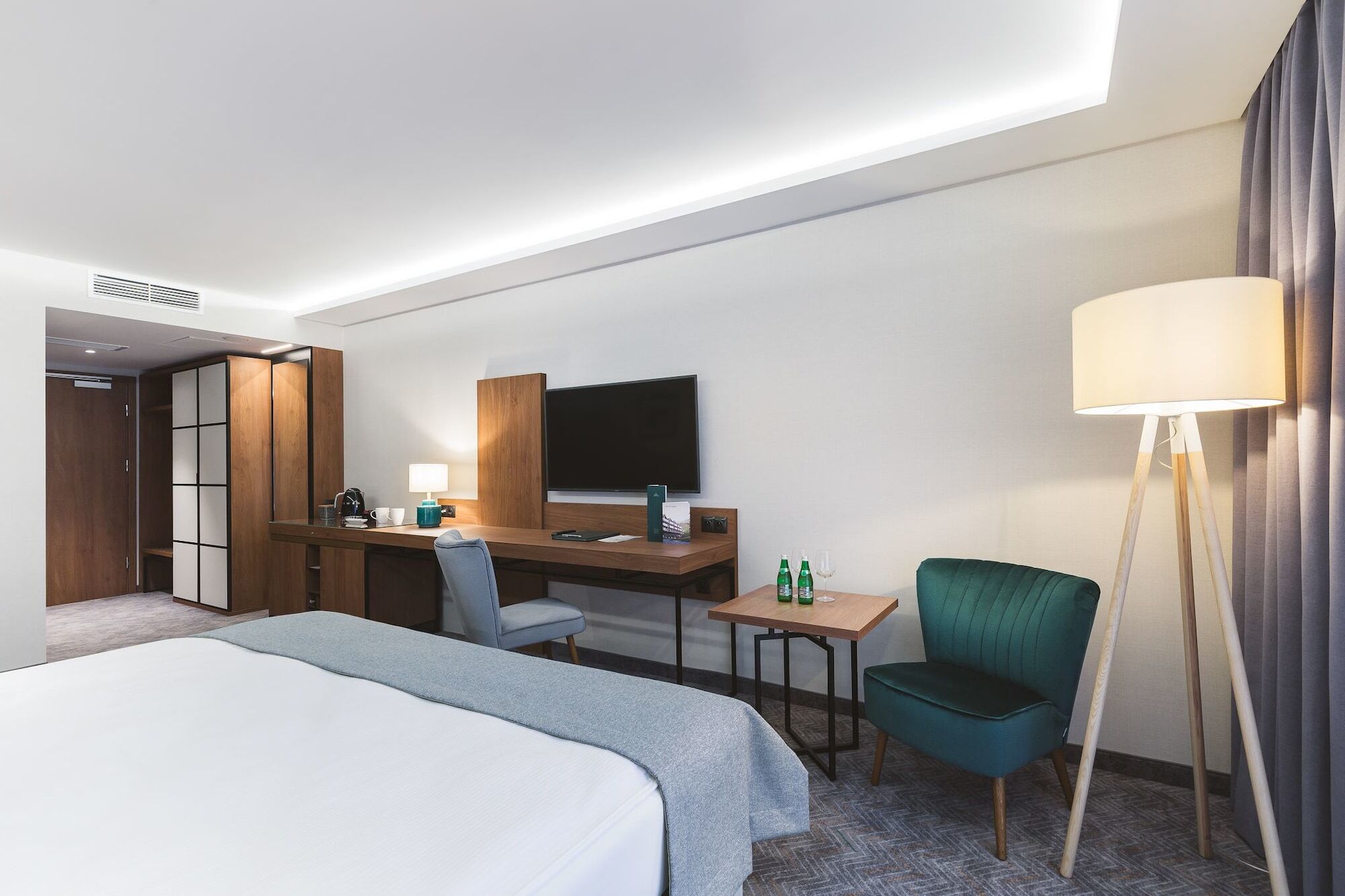 Green Mountain 5* Hotel คาร์ปัตซ์ ภายนอก รูปภาพ A room at the hotel